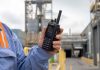 ¿Tu equipo pierde el tiempo cruzando el almacén? El truco definitivo para mejorar la logística interna, radio motorola