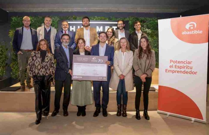 Abastible y Hub Metropolitano firman alianza para impulsar encadenamiento productivo entre pymes y grandes empresas