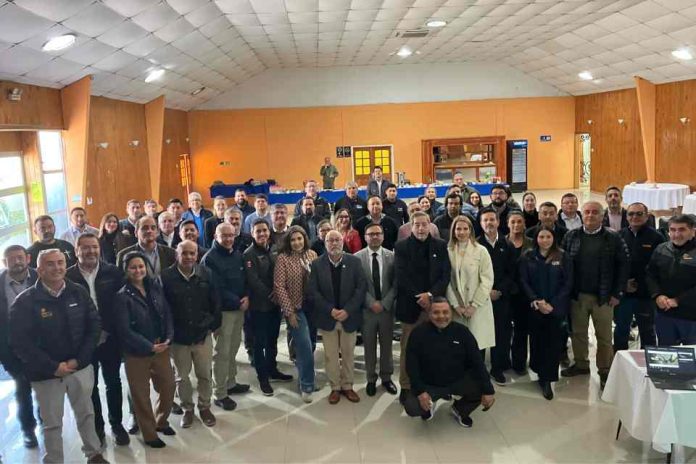 Cluster Minero de Atacama sesiona por primera vez en la Provincia de Huasco