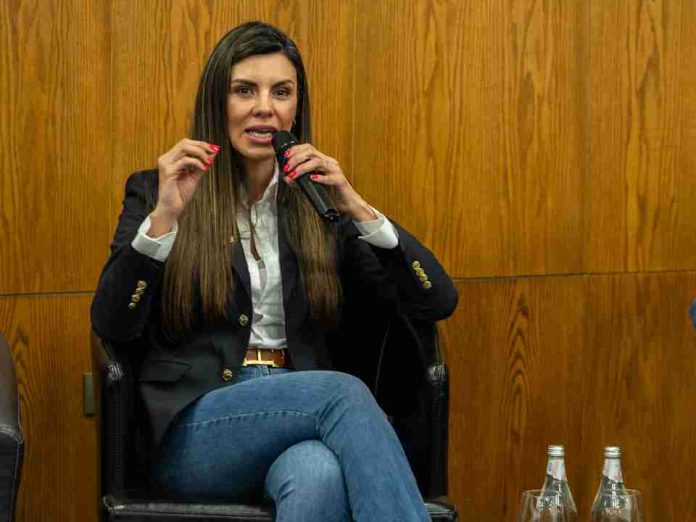 Columna de opinión El problema de ahorrar en Chile Columna de opinión | El problema de ahorrar en Chile