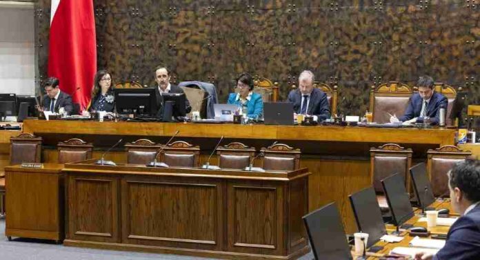 Comisión de Minería manifiesta defensa de Codelco como empresa estatal