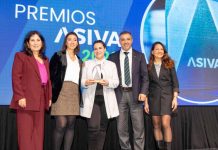 Esval recibe el premio “Mujer y Empresa” de Asiva por su compromiso con la equidad Esval recibe el premio “Mujer y Empresa” de Asiva por su compromiso con la equidad