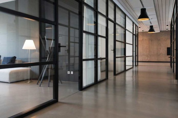 Mercado de oficinas Clase A acelera su recuperación en Santiago