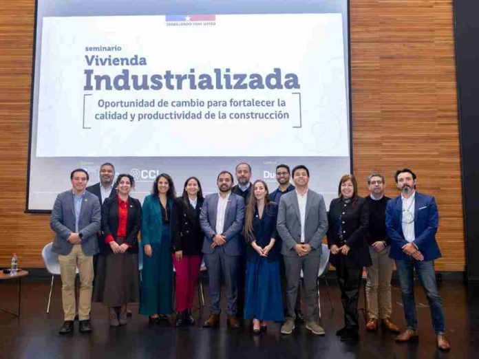 Ministro Poduje destacó rol de la industrialización para acelerar soluciones habitacionales en seminario organizado por el Minvu y el CCI Ministro Poduje destacó rol de la industrialización para acelerar soluciones habitacionales en seminario organizado por el Minvu y el CCI