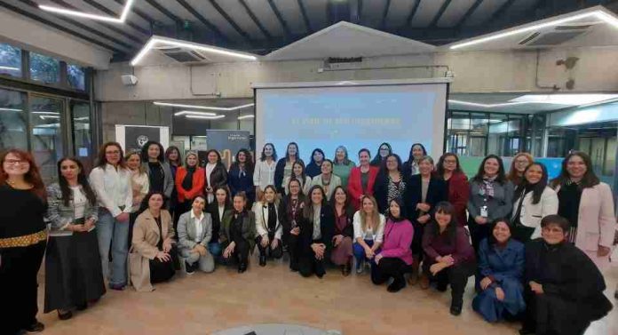 Mujeres líderes del área de la ingeniería se reunieron para impulsar la participación femenina en espacios de liderazgo