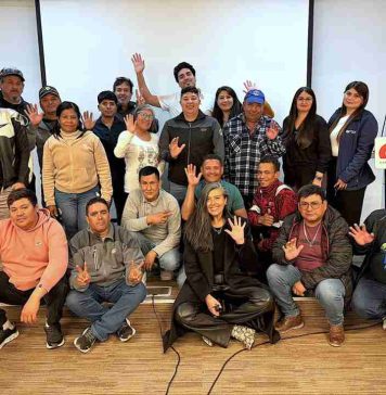 Trabajadores de la construcción fortalecen sus competencias digitales en programa piloto de alfabetización digital Trabajadores de la construcción fortalecen sus competencias digitales en programa piloto de alfabetización digital