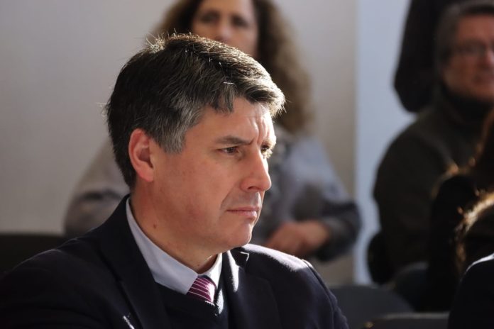 Víctor Sánchez Redlich Víctor Sánchez Redlich asume como nuevo Director Regional de Corfo Los Lagos