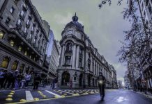 Chile coloca exitosamente tres bonos en euros por un total de €3.100 millones Chile coloca exitosamente tres bonos en euros por un total de €3.100 millones