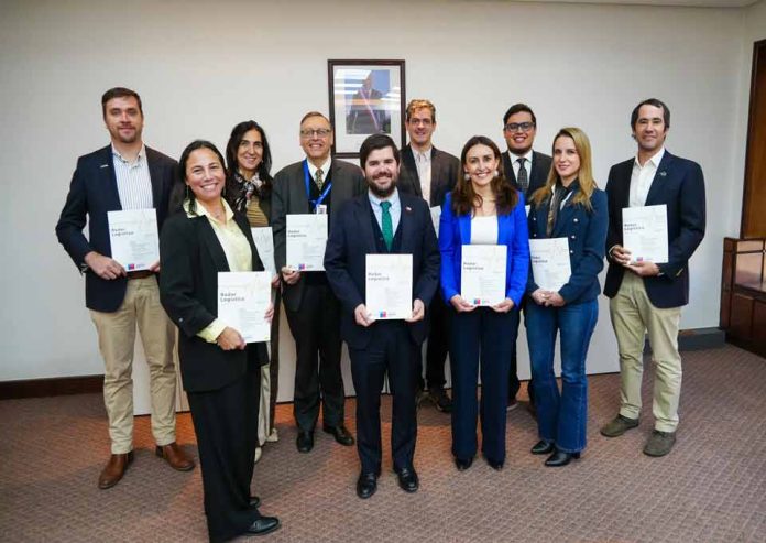 Conecta Logística lanza el Radar Logístico de Chile: el primer retrato integral de un sector que mueve el 4% del PIB Conecta Logística lanza el Radar Logístico de Chile: el primer retrato integral de un sector que mueve el 4% del PIB