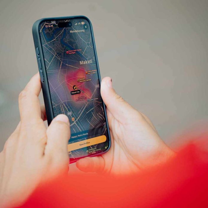 Datos de Grindr sitúan a Santiago entre las ciudades con mayor índice de conversaciones en horario nocturno a nivel mundial