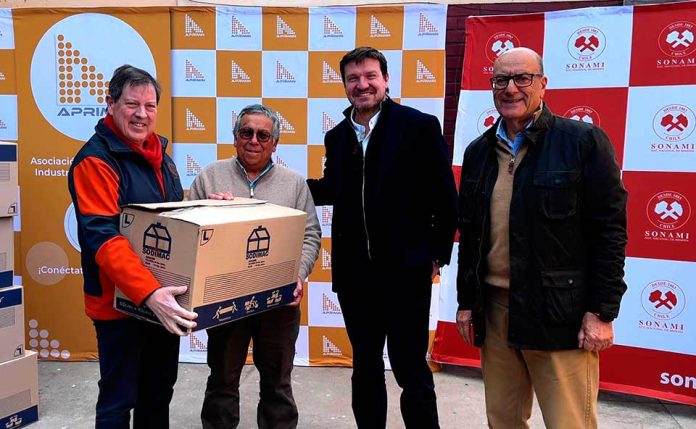 SONAMI y APRIMIN refuerzan la seguridad con pequeños mineros de Cabildo SONAMI y APRIMIN refuerzan la seguridad con pequeños mineros de Cabildo