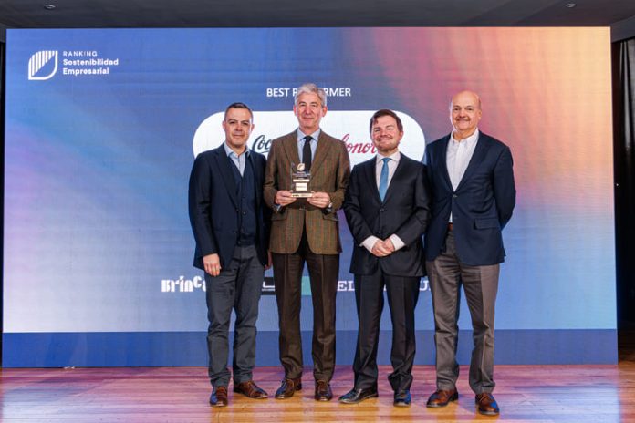 IMG_4205 Coca-Cola Embonor es reconocida por segunda vez como la empresa más sostenible de la industria de Bebidas en Chile