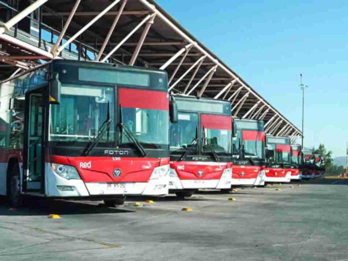 Tecnología en tiempo real y analítica avanzada impulsan la nueva operación del transporte público en Santiago Tecnología en tiempo real y analítica avanzada impulsan la nueva operación del transporte público en Santiago
