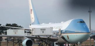 Trump se escondió en un contenedor de comida para cambiar de avión en secreto por una amenaza de Irán