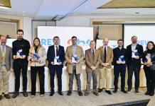 Alcaldes de la Región Metropolitana destacan avances de Revi, la herramienta de la CChC que agiliza los permisos de construcción con IA