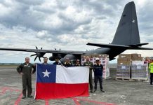 Avión con ayuda humanitaria chilena aterriza en Colombia