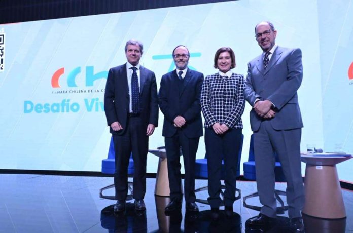CChC propone mecanismo para premiar el ahorro de las familias y ayudarles a reunir el pie para comprar una vivienda