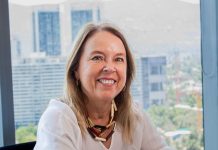 El desempleo redefine el segundo tiempo laboral del talento senior Carla Fuenzalida, directora ejecutiva de Lukkap Chile