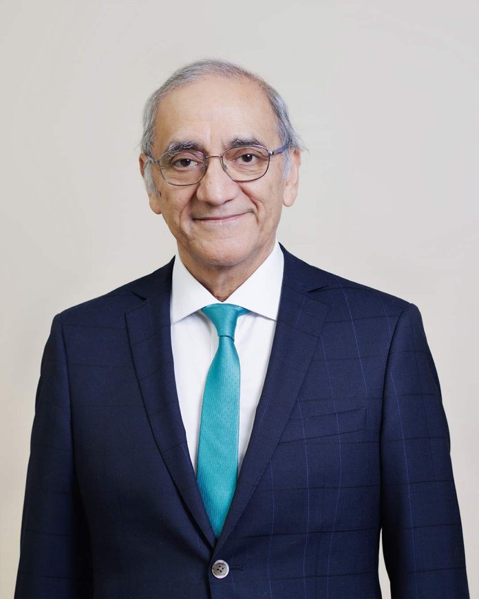Carlos Barahona, de Gecamin Carlos Barahona, de Gecamin