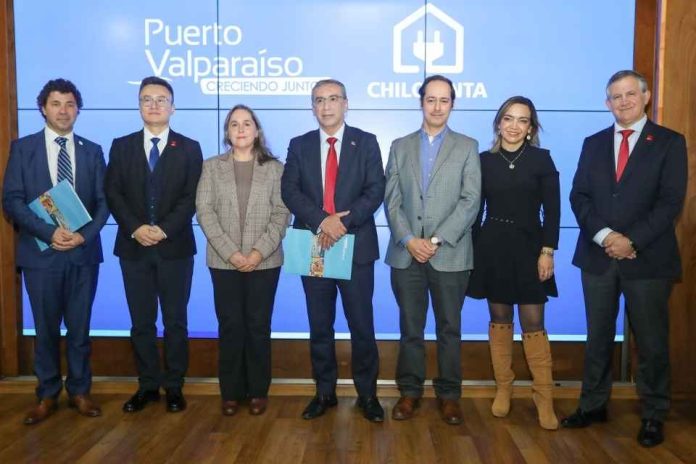 EPV y Chilquinta acuerdan avanzar en electrificación y mayor capacidad energética para Puerto Valparaíso EPV y Chilquinta acuerdan avanzar en electrificación y mayor capacidad energética para Puerto Valparaíso