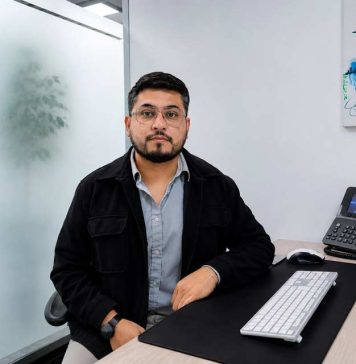 Columna de opinión | No somos ingenuos: por qué caemos en las estafas por SMS, aunque las conozcamos Edgardo Fuentes, director de Ingeniería en Ciberseguridad UNAB