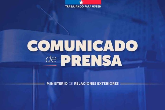 El Ministerio de Relaciones Exteriores informa que ha dispuesto el término de las funciones y actividades de la Embajada de Chile en la República Islámica de Irán, el que se hará efectivo a contar El Ministerio de Relaciones Exteriores informa que ha dispuesto el término de las funciones y actividades de la Embajada de Chile en la República Islámica de Irán, el que se hará efectivo a contar del 31 de agosto de este año.