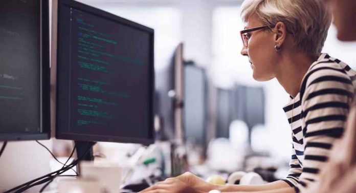 El sistema autónomo de IA de Palo Alto Networks identifica más de 14.000 vulnerabilidades de software previamente desconocidas
