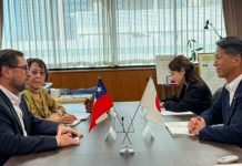 Canciller Pérez Mackenna se reúne con ministro de Estado de Economía, Comercio e Industria de Japón para explorar mayores oportunidades para los productos chilenos así como nuevas inversiones en nuestro país