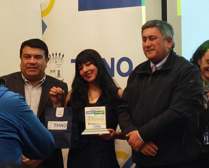 Estudiante de Biología Marina UCSC es reconocida como agente de cambio por su compromiso con el medio ambiente