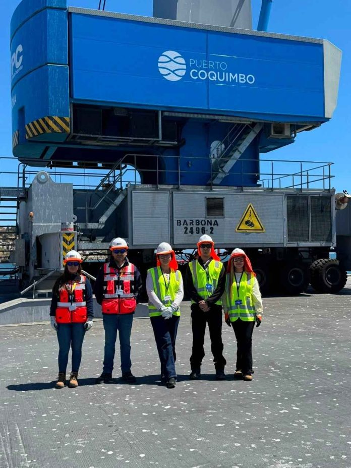 Estudiantes UCN desarrollan plataforma para modernizar la evaluación de desempeño en Empresa Portuaria Coquimbo