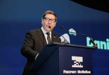 Freeport-McMoRan impulsa un diálogo entre la minería, la música y la exploración espacial para destacar el poder de los valores compartidos Freeport-McMoRan impulsa un diálogo entre la minería, la música y la exploración espacial para destacar el poder de los valores compartidos