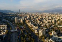 Imacec sorprende al alza y redefine las decisiones de inversión inmobiliaria: expertos afirman que los inversionistas vuelven a mirar el mercado local sin dejar de diversificar en el extranjero Imacec sorprende al alza y redefine las decisiones de inversión inmobiliaria: expertos afirman que los inversionistas vuelven a mirar el mercado local sin dejar de diversificar en el extranjero