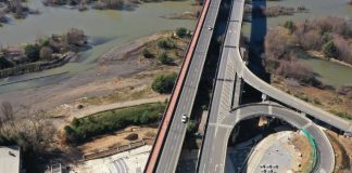 Nuevo anfiteatro bajo el Puente Bicentenario avanza como futuro espacio cultural y de encuentro ciudad
