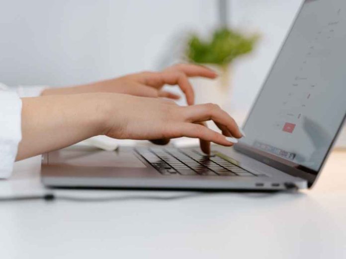 Software de remuneraciones claves para cumplir con la Ley de Protección de Datos Personales Software de remuneraciones: claves para cumplir con la Ley de Protección de Datos Personales