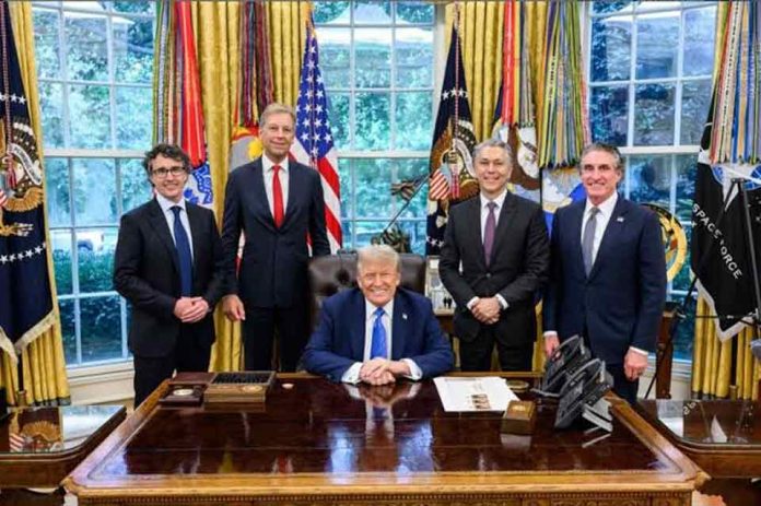 Washington reúne a gigantes mineros para reforzar el suministro de minerales críticos