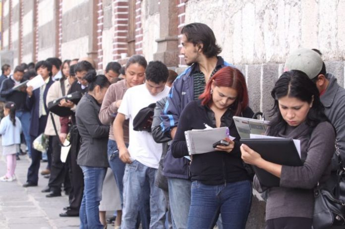 desempleo-700x466 Región del Biobío: 1 de cada 6 personas desocupadas lleva un año o más en esta condición