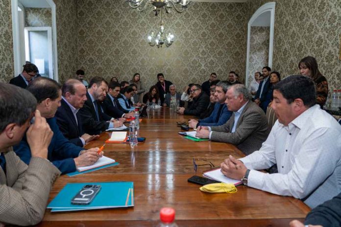 A un mes del anuncio de suspensión de Andes Norte Codelco logra reubicar a 1.782 trabajadores y presenta plan a autoridades