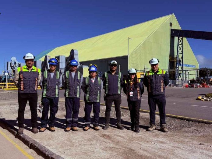 Axinntus suma nuevos contratos con Minera Los Pelambres y Lomas Bayas y fortalece su presencia en la gran minería