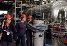 España ralentiza el abandono de la energía nuclear en medio de la turbulencia energética. Un cambio significativo en las políticas permite ganar tiempo para la acumulación de baterías. España ralentiza el abandono de la energía nuclear en medio de la turbulencia energética. Un cambio significativo en las políticas permite ganar tiempo para la acumulación de baterías.