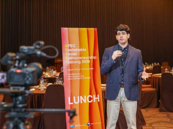 Jóvenes de la red de mentoría PROVOCA se entrenaron  en Corea para el desarrollo de emprendimientos sostenibles con impacto social