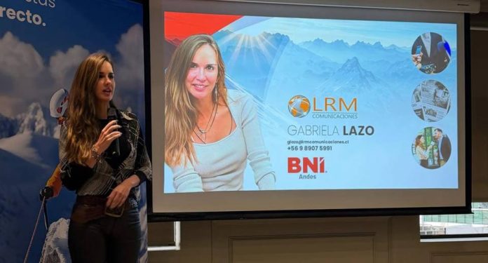 La IA no reemplaza líderes: revela a los que se atreven a evolucionar La IA no reemplaza líderes: revela a los que se atreven a evolucionar