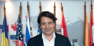 La inteligencia artificial avanza rápidamente dentro de las empresas, pero con su expansión también aumentan las preguntas sobre sus límites