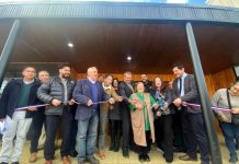 Minvu inaugura nuevo Centro Comunitario en Curanilahue y prepara millonaria intervención del Paseo Arturo Pérez Canto