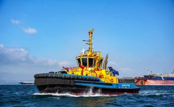 SAAM Towage celebra en Arica el bautizo del Petrel, el primer remolcador IMO Tier III de Chile 