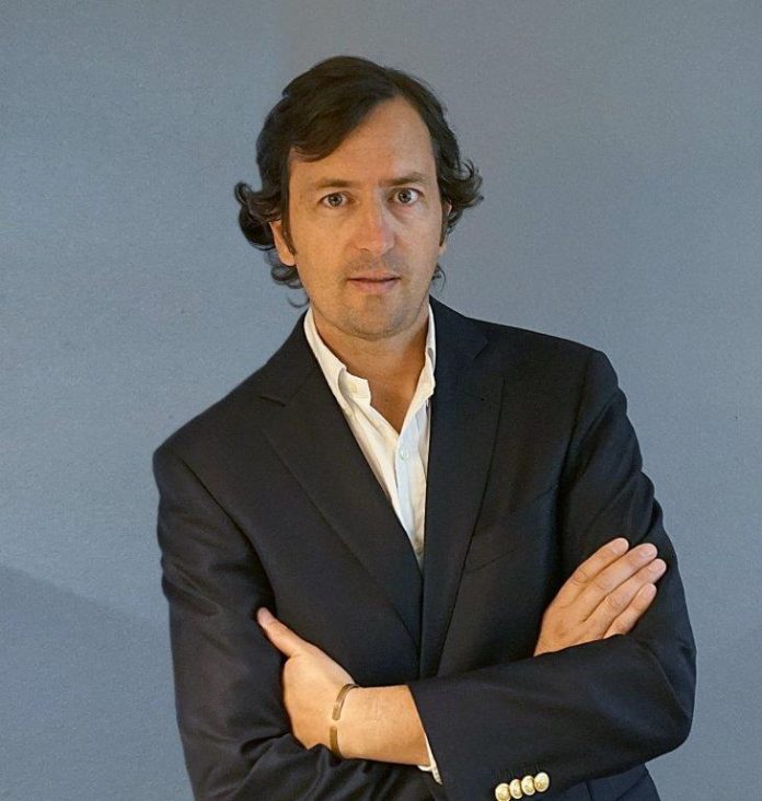 Sebastian ok J (1) Columna de opinión | La bencina del motor