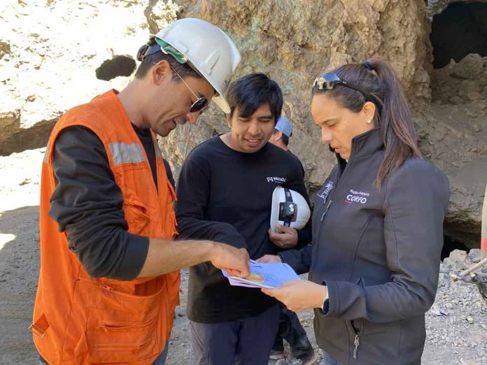 Tecnología a través de rayos cósmicos impulsa la exploración minera mediante innovador piloto en Taltal 