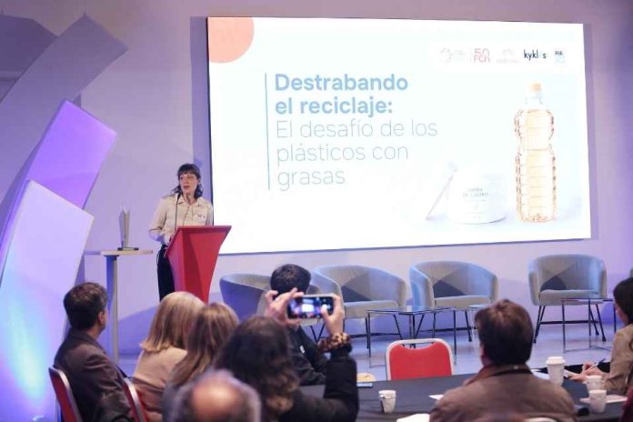 80% de los productos cosméticos en Chile se comercializan en envases plásticos y su reciclaje enfrenta dificultades