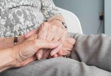 Adultos mayores en quiebra: el sobreendeudamiento en la tercera edad golpea a la clase media y alta, no solo a los sectores vulnerables Adultos mayores en quiebra: el sobreendeudamiento en la tercera edad golpea a la clase media y alta, no solo a los sectores vulnerables