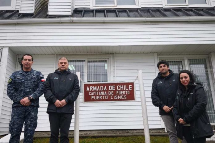 Armada y Emporcha afinan coordinaciones para recibir próxima recalada del crucero de expedición Silver Sea