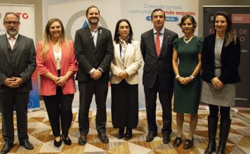 Autoridades y sector privado resaltaron necesidad de corregir trabajo en silos para mejorar coordinación en el combate de delitos y el tratamiento de datos Autoridades y sector privado resaltaron necesidad de corregir trabajo en silos para mejorar coordinación en el combate de delitos y el tratamiento de datos (1)